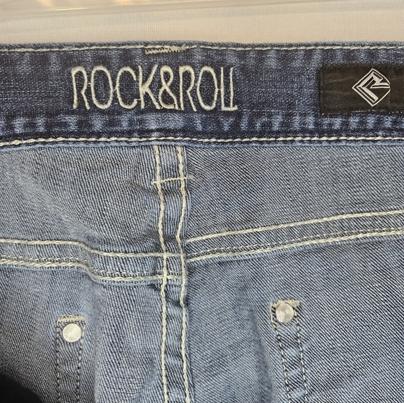 Rock & Roll Cowgirl Boyfriend Jeans 30x30 - Picture 9 of 13